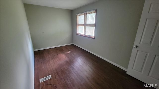 4350 Bingham Avenue, St Louis, MO 63116
