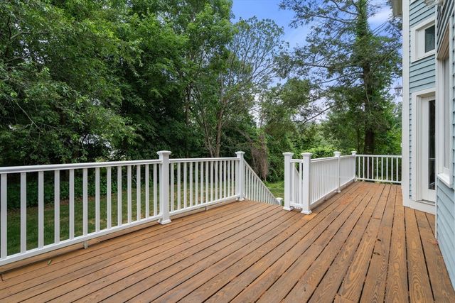 142 Hartman Rd, Newton, MA 02459