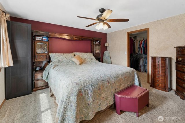 18204 59th Place W, Lynnwood, WA 98037