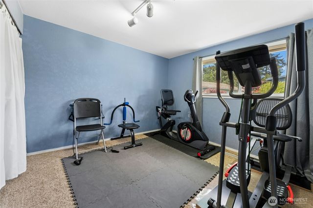 18204 59th Place W, Lynnwood, WA 98037