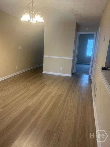 2505 W Broad Street W 131, Athens, GA 30606