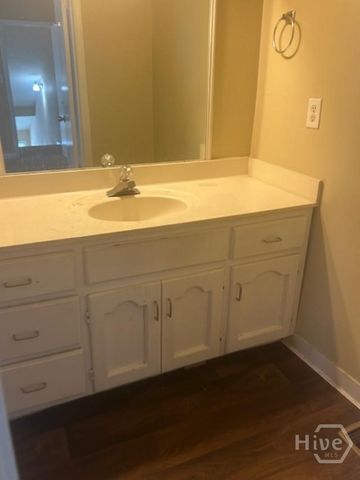 2505 W Broad Street W 131, Athens, GA 30606