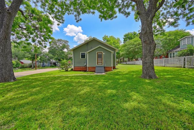 1500 Church Street, Brenham, TX 77833