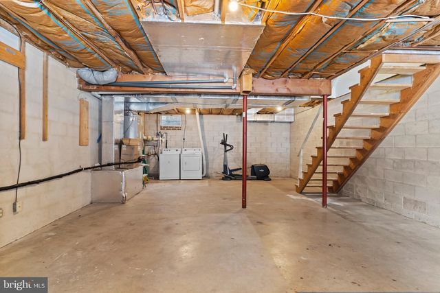 206 SCHOOLHOUSE LN, Millersburg, PA 17061