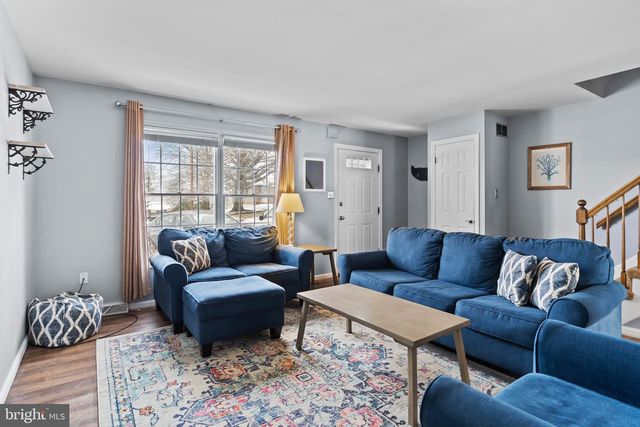 206 SCHOOLHOUSE LN, Millersburg, PA 17061