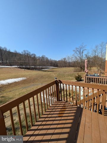 206 SCHOOLHOUSE LN, Millersburg, PA 17061