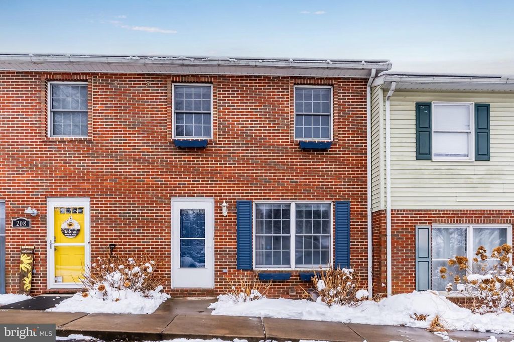 206 SCHOOLHOUSE LN, Millersburg, PA 17061