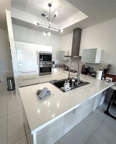 250 Sunny Isles Boulevard TH407, Sunny Isles Beach, FL 33160