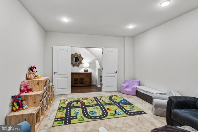 231 HANOVER CT, Chester Springs, PA 19425