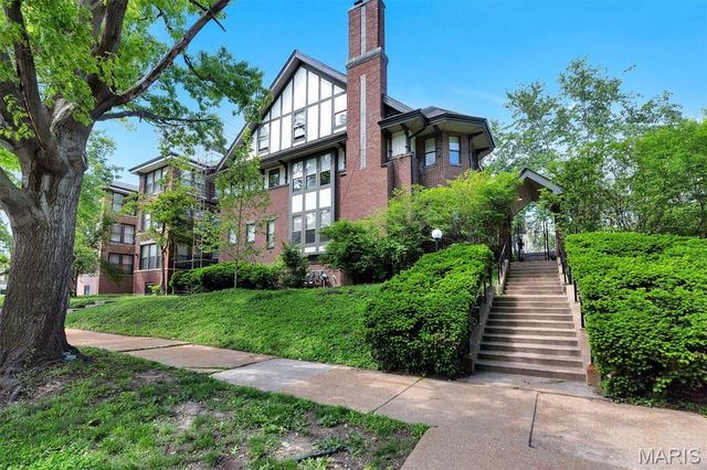 5381 Pershing Avenue 102, St Louis, MO 63112