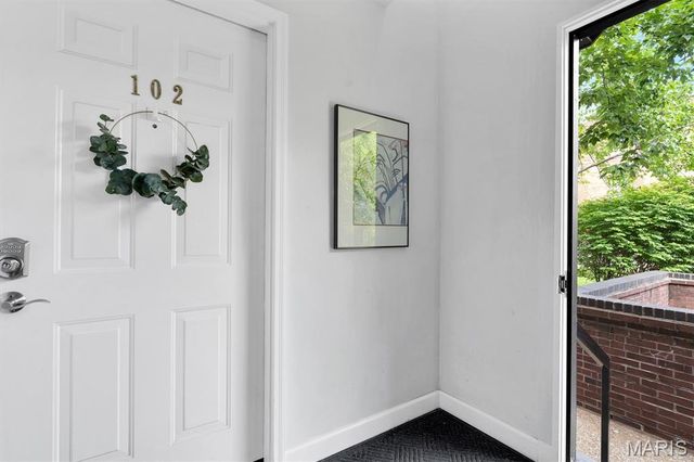 5381 Pershing Avenue 102, St Louis, MO 63112