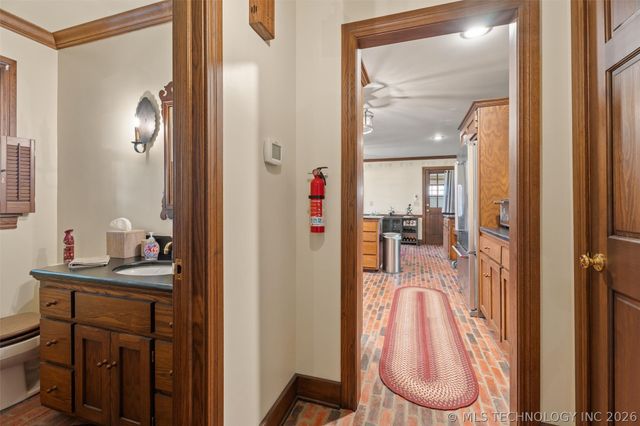 2901 ROANOKE RIDGE Road, Bartlesville, OK 74006