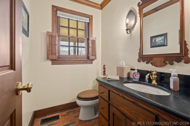 2901 ROANOKE RIDGE Road, Bartlesville, OK 74006