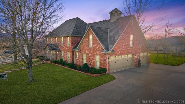 2901 ROANOKE RIDGE Road, Bartlesville, OK 74006