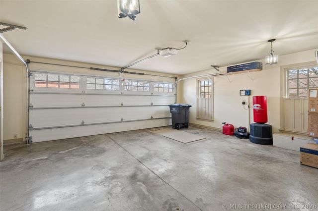 2901 ROANOKE RIDGE Road, Bartlesville, OK 74006