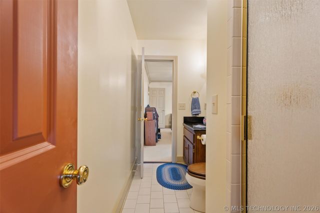 2901 ROANOKE RIDGE Road, Bartlesville, OK 74006