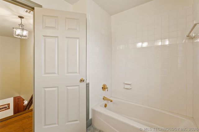 2901 ROANOKE RIDGE Road, Bartlesville, OK 74006