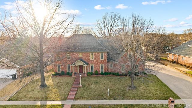 2901 ROANOKE RIDGE Road, Bartlesville, OK 74006