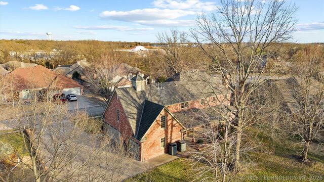 2901 ROANOKE RIDGE Road, Bartlesville, OK 74006