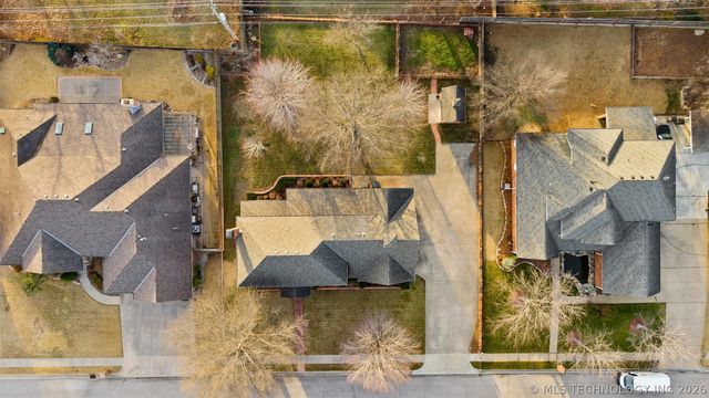 2901 ROANOKE RIDGE Road, Bartlesville, OK 74006