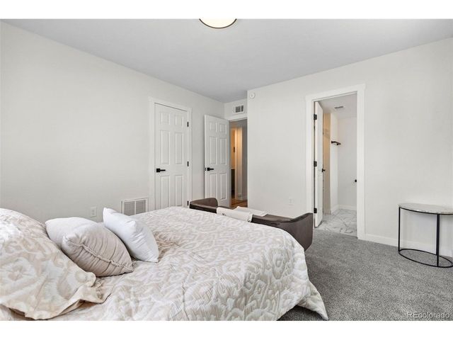 1250 Scranton St, Aurora, CO 80011