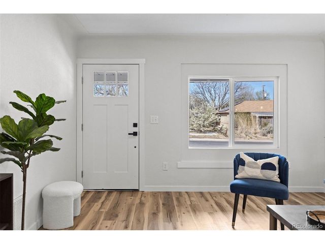 1250 Scranton St, Aurora, CO 80011