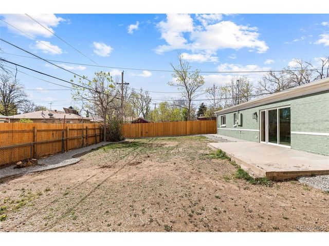 1250 Scranton St, Aurora, CO 80011