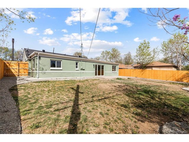 1250 Scranton St, Aurora, CO 80011