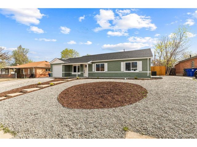 1250 Scranton St, Aurora, CO 80011