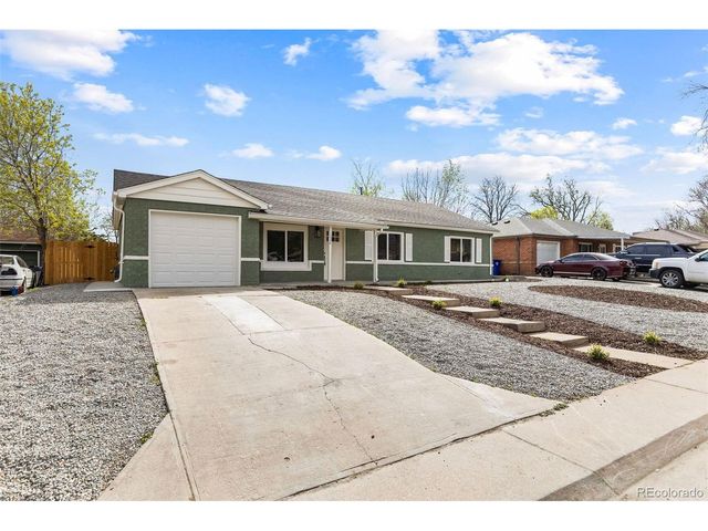 1250 Scranton St, Aurora, CO 80011