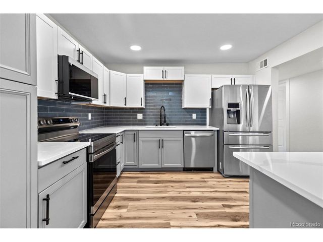 1250 Scranton St, Aurora, CO 80011