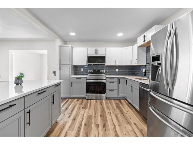 1250 Scranton St, Aurora, CO 80011