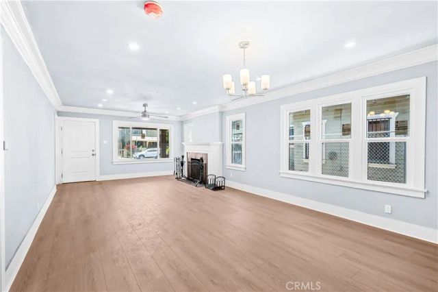 941 W 55th Street, Los Angeles, CA 90037