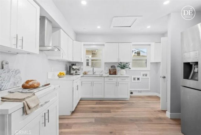 941 W 55th Street, Los Angeles, CA 90037