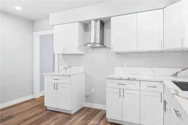 941 W 55th Street, Los Angeles, CA 90037