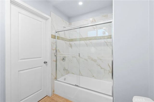 941 W 55th Street, Los Angeles, CA 90037