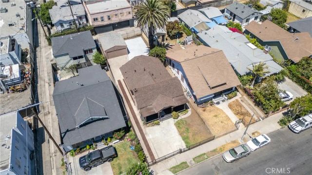 941 W 55th Street, Los Angeles, CA 90037