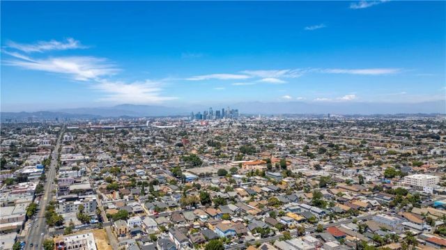 941 W 55th Street, Los Angeles, CA 90037