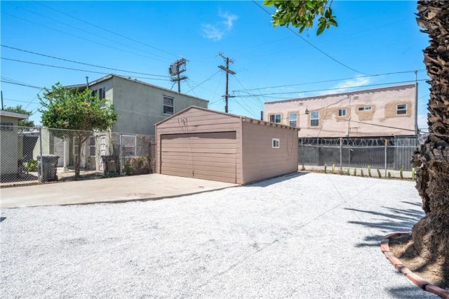 941 W 55th Street, Los Angeles, CA 90037