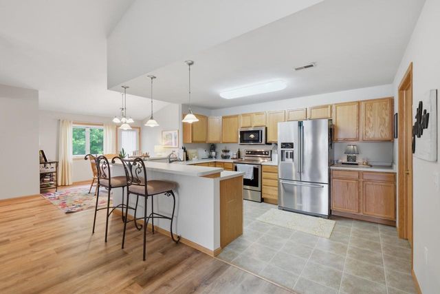 245 Alpine Meadow Circle, Oregon, WI 53575