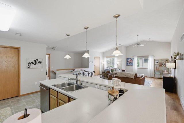 245 Alpine Meadow Circle, Oregon, WI 53575