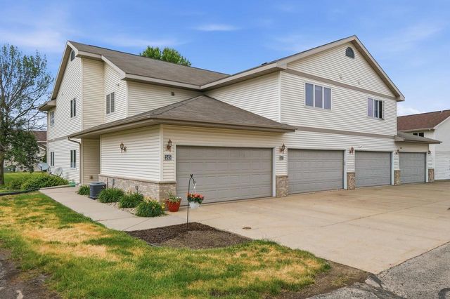 245 Alpine Meadow Circle, Oregon, WI 53575