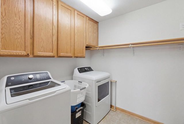 245 Alpine Meadow Circle, Oregon, WI 53575