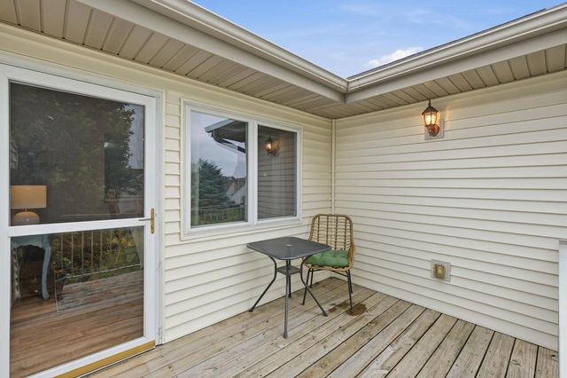 245 Alpine Meadow Circle, Oregon, WI 53575