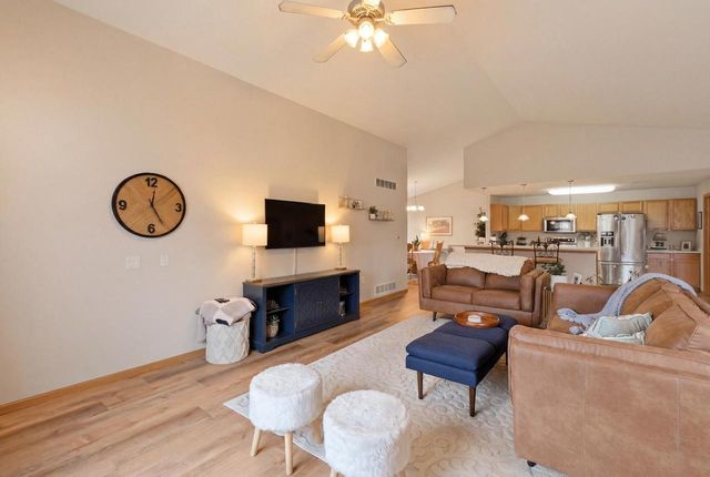 245 Alpine Meadow Circle, Oregon, WI 53575