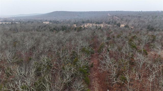 2 Berry Patch Road, Eufaula, OK 74432