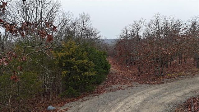 2 Berry Patch Road, Eufaula, OK 74432