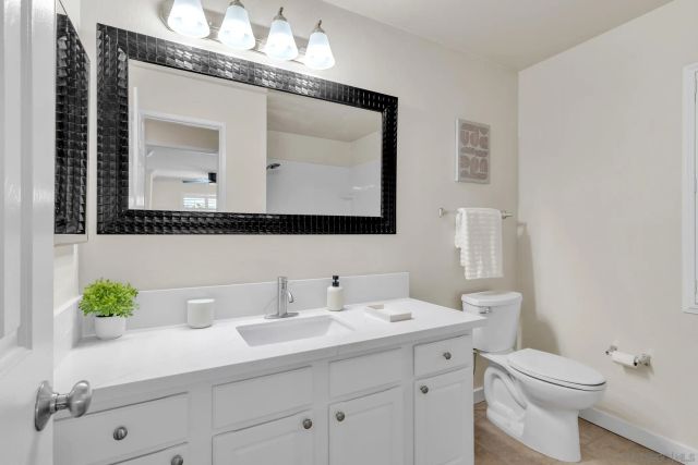 7545 Charmant Dr 1322, San Diego, CA 92122