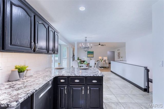 2634 Dennis Drive Drive, Alton, IL 62002
