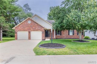 2634 Dennis Drive Drive, Alton, IL 62002